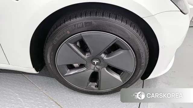 Tesla Model 3 id 3463155 из Кореи 15