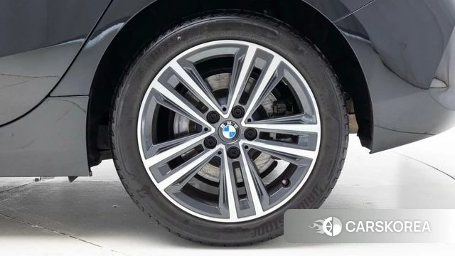 BMW 1 Series (F40) id 4282416 из Кореи 14