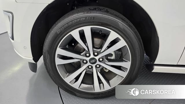 Ford Expeditation id 4541774 из Кореи 15