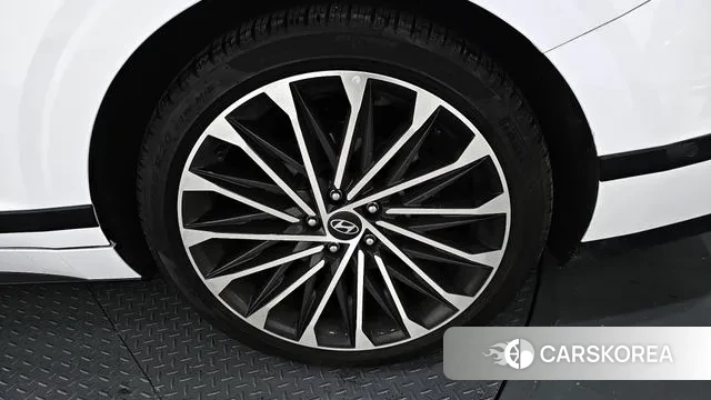 Hyundai Grandeur (GN7) id 3487483 из Кореи 15