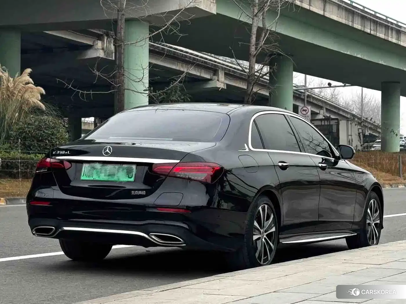Mercedes-Benz E-Class 2023 Черный из Китая, фото 5