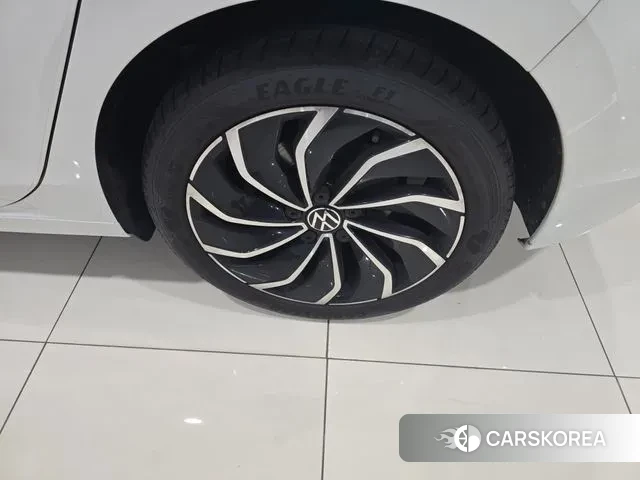 Volkswagen Golf 8th Generation id 3590800 из Кореи 11