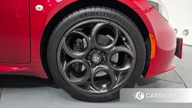 Alfa Romeo 4C id 3454941 из Кореи 15