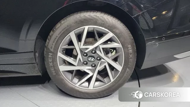 Hyundai Grandeur (GN7) id 3278119 из Кореи 15