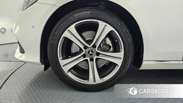 Mercedes-Benz E-Class W213 id 4477362 из Кореи 27