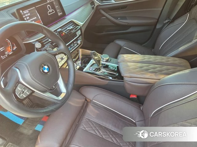 BMW 5 Series (G30) id 4329939 из Кореи 7