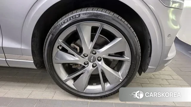 Genesis GV70 id 3788425 из Кореи 15