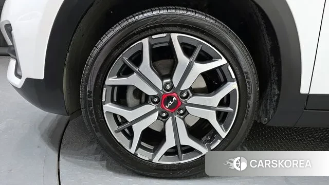 Kia Seltos id 3606893 из Кореи 15