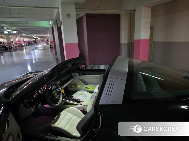 Porsche 911(992) id 4617799 из Кореи 11