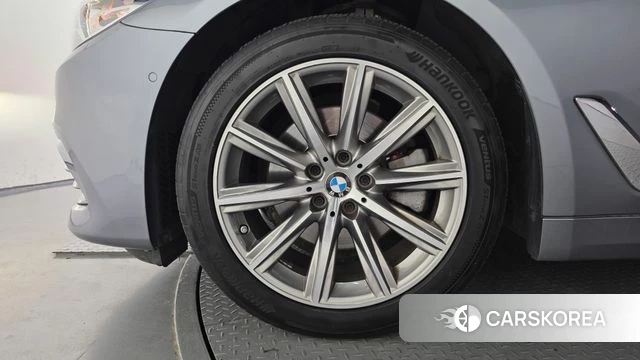 BMW 5 Series (G30) id 4751296 из Кореи 26