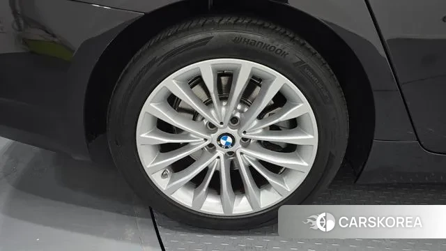 BMW 5 Series (G30) id 3519080 из Кореи 15