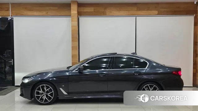 BMW 5 Series (G30) id 3395729 из Кореи 15