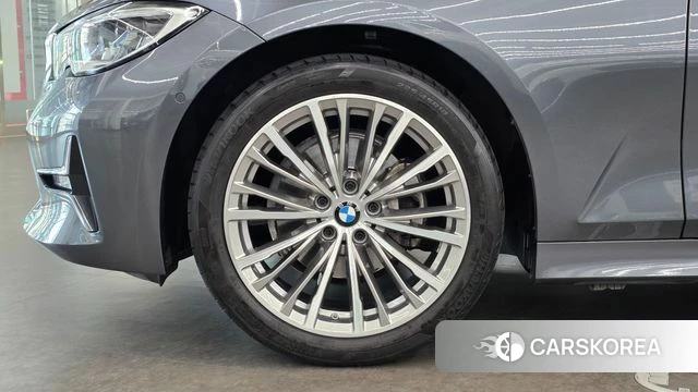 BMW 3 Series (G20) id 3884256 из Кореи 13