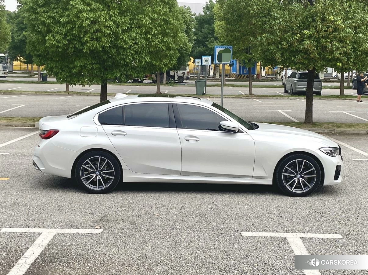 BMW 3 series id 4413168 из Китая 11