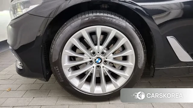 BMW 5 Series (G30) id 3692114 из Кореи 15