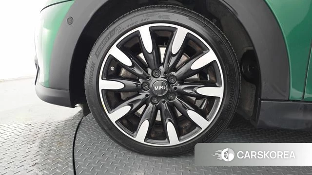 Mini Cooper S id 4361149 из Кореи 29