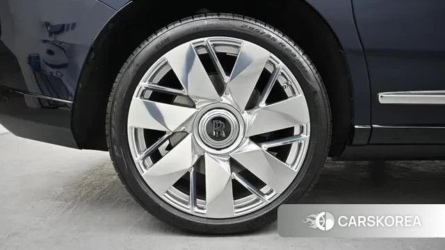 Rolls-Royce Cullinan id 3605472 из Кореи 13