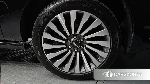 Lincoln Navigator 4th generation id 3037836 из Кореи 15