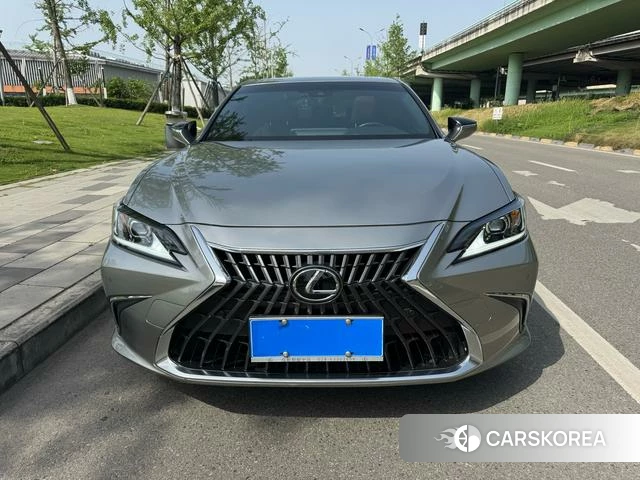 Lexus ES id 4301740 из Китая 10