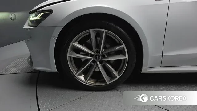 Audi A7 (4K) id 3697490 из Кореи 15