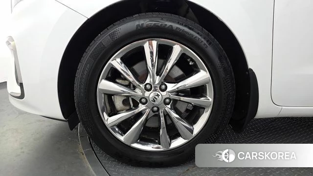 Kia The New Carnival id 4610508 из Кореи 15