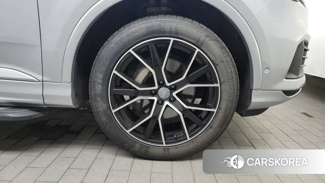 Audi Q7 (4M) id 2932130 из Кореи 15