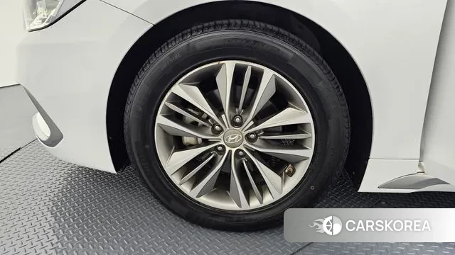 Hyundai Grandeur IG Hybrid id 3368542 из Кореи 15