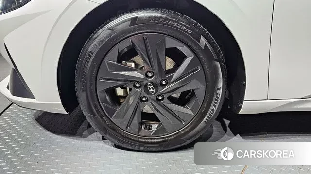 Hyundai Avante (CN7) id 3601422 из Кореи 15