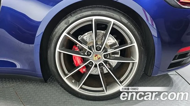 Porsche 911(992) id 2917191 из Кореи 15