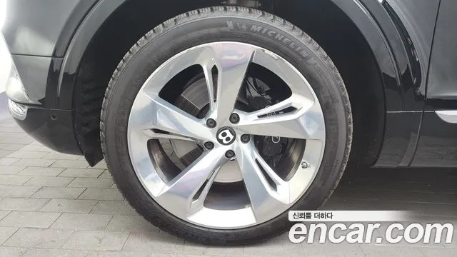 Bentley Bentayga id 2513272 из Кореи 15