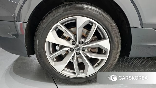 Audi e-Tron id 3843584 из Кореи 15