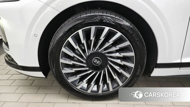 Hyundai Grandeur Hybrid (GN7) id 4400674 из Кореи 31