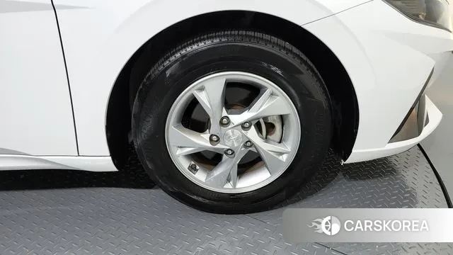 Hyundai Avante (CN7) id 3406355 из Кореи 15