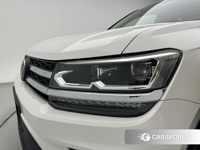 Volkswagen Tuyue id 4258880 из Китая 23