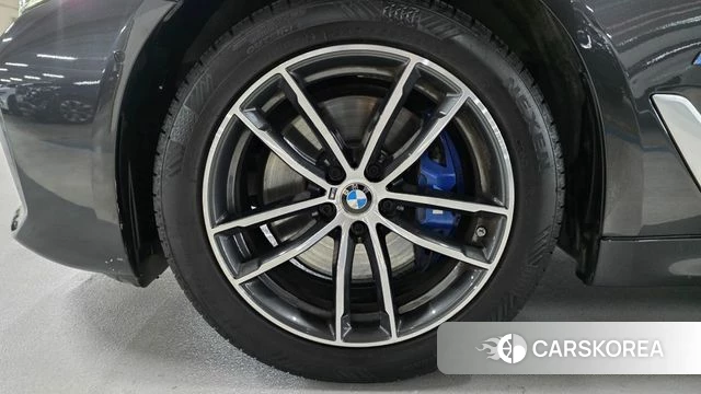 BMW 5 Series (G30) id 4682225 из Кореи 12