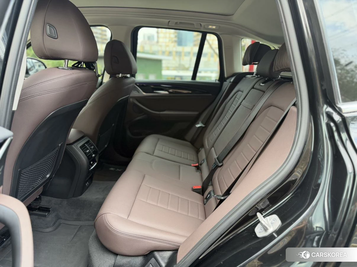 BMW X3 id 4420893 из Китая 9