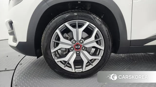 Kia Seltos id 3018514 из Кореи 15