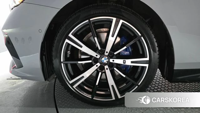 BMW 5 Series (G60) id 4778558 из Кореи 36