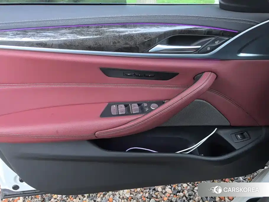 BMW 5 series id 4553949 из Китая 10