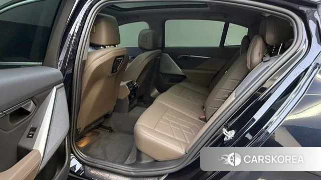BMW i5 id 4257839 из Китая 17