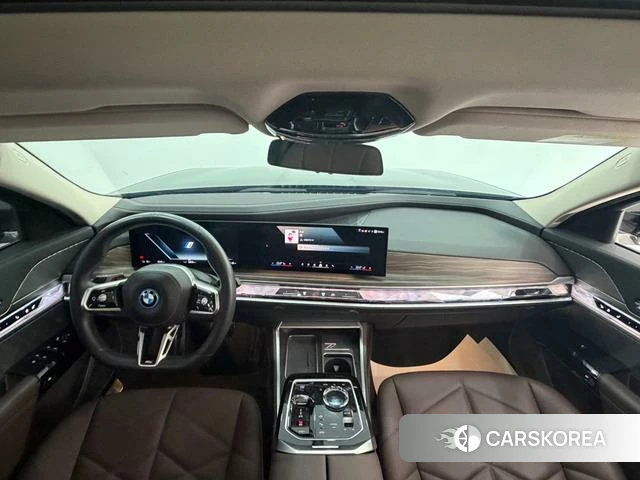 BMW i7 2024 Черный из Китая, фото 5