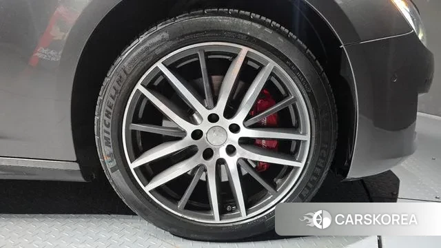 Maserati Ghibli id 3773285 из Кореи 15