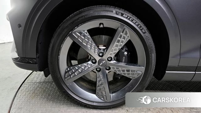 Genesis GV70 id 3812606 из Кореи 15