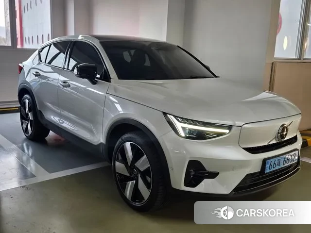 Volvo C40 Richards 2024 Белый из Кореи, фото 5