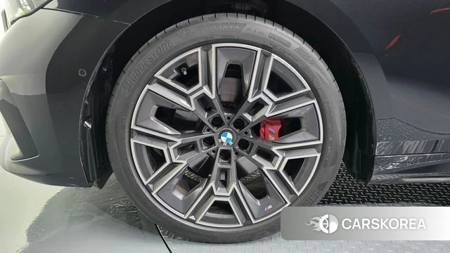 BMW 5 Series (G60) id 4602142 из Кореи 28