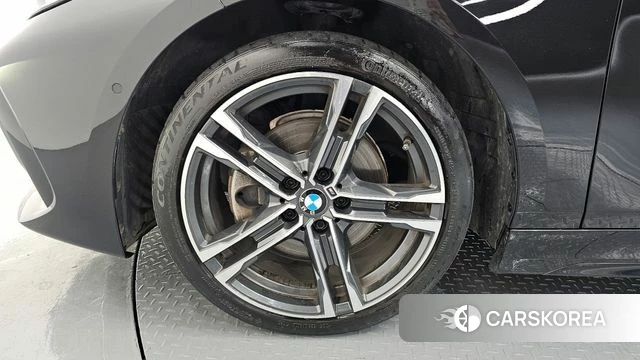 BMW 1 Series (F40) id 3904347 из Кореи 15