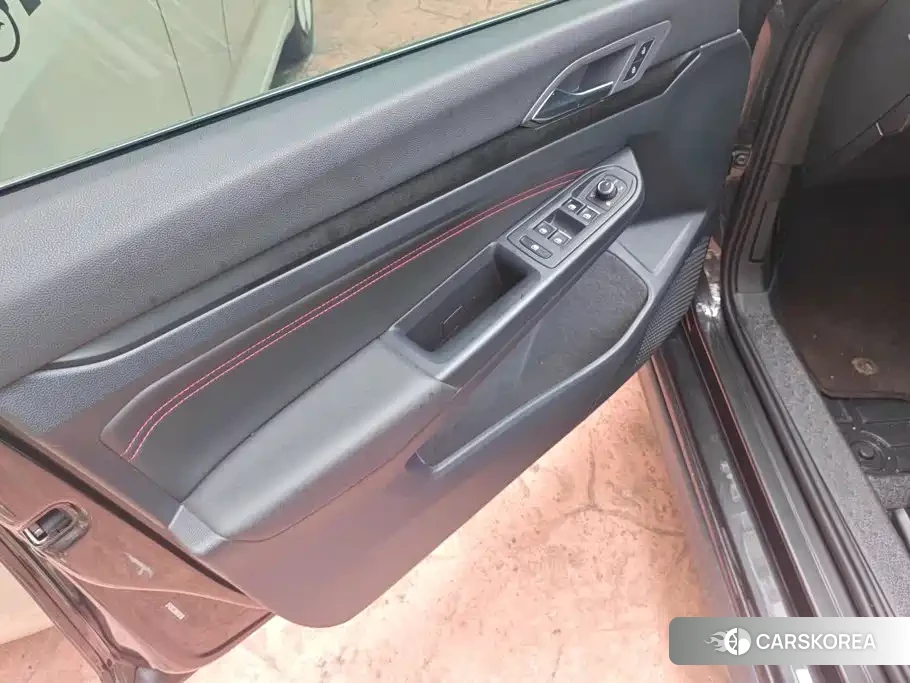 Volkswagen Golf id 4653987 из Китая 11
