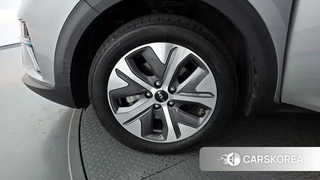 Kia Niro EV id 3274065 из Кореи 15