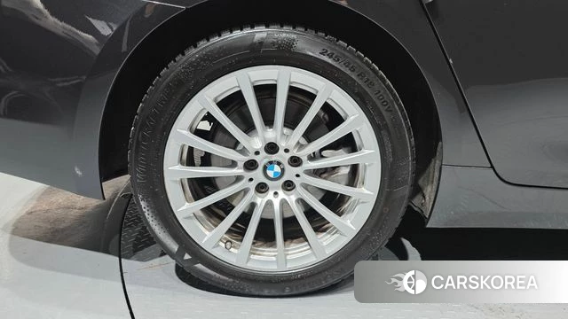 BMW 5 Series (G30) id 4397296 из Кореи 27