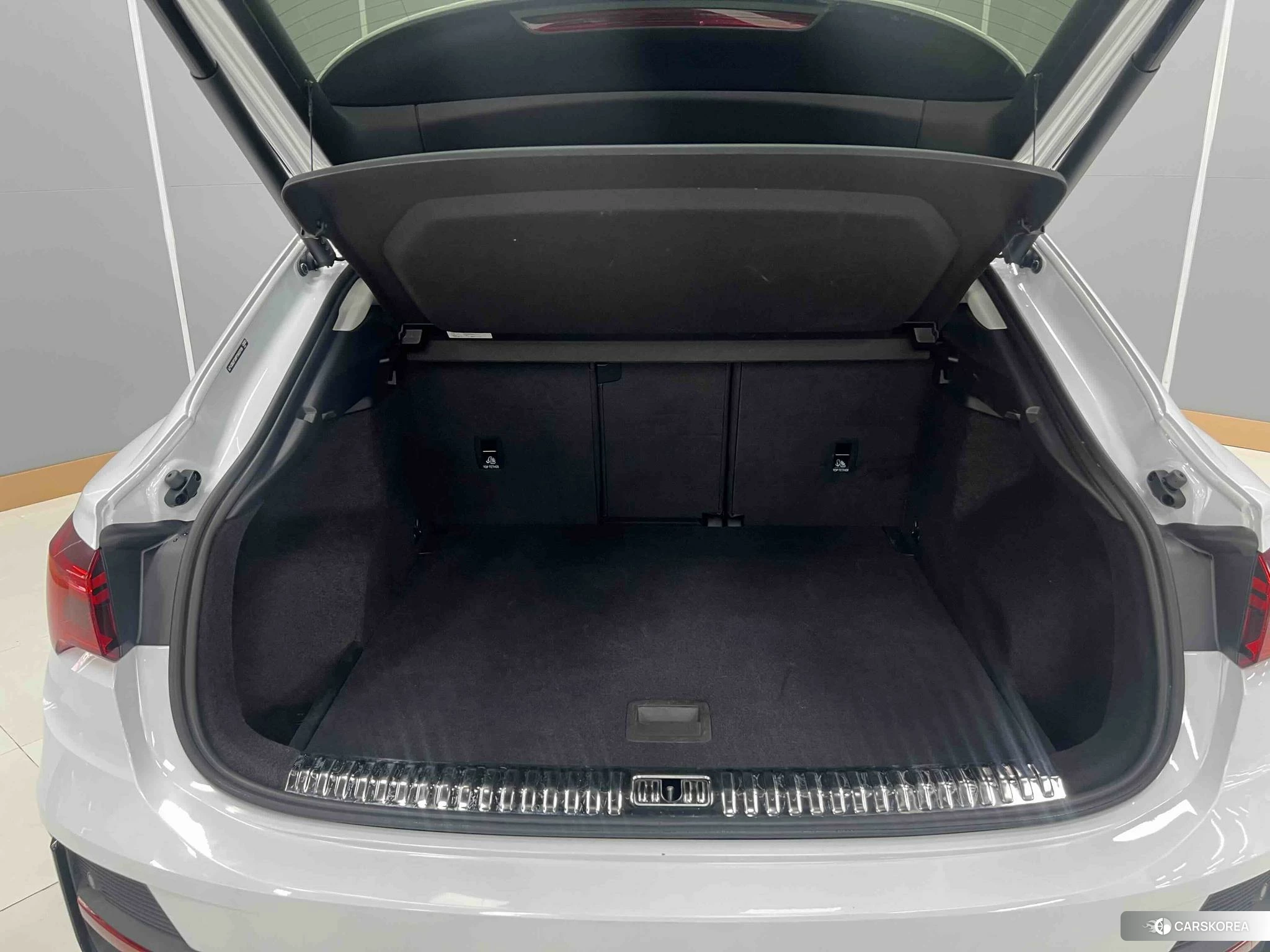 Audi Q3 Sportback id 4473606 из Китая 28